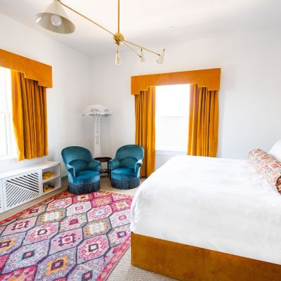 Classic Room, 1 King Bed (8-Historic) Bradford House Promo Code