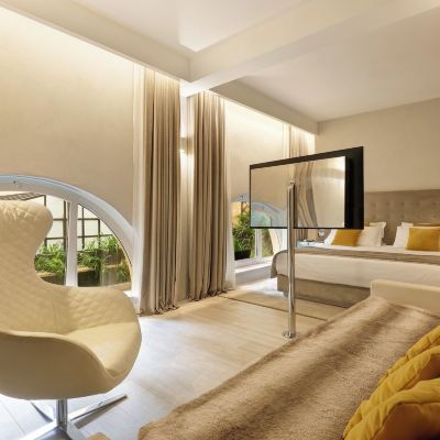 Junior Suite Terrace Pantheon Relais Promo Code