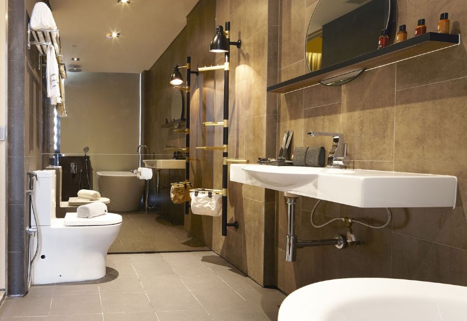 Luxury Suite With Smart TV