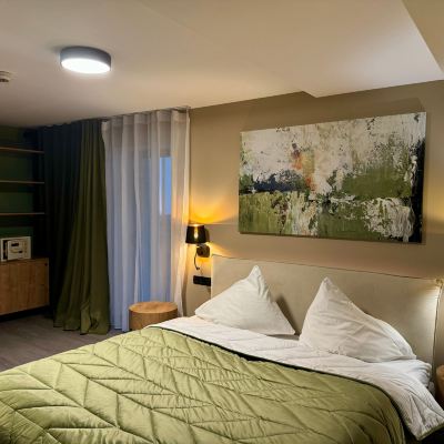 Deluxe Suite Mountains Hotel Promo Code
