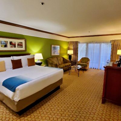 Standard One-Bedroom Room Harbor View Inn Promo Code