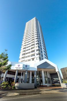 Park Regis North Quay