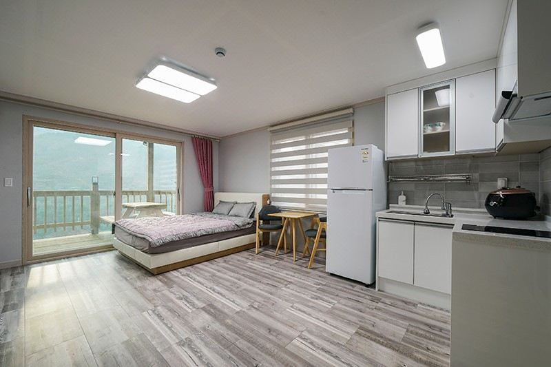 Gurye Seomjingangnaru PensionC201