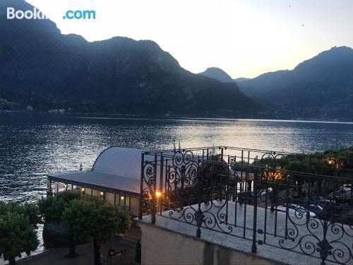 湖景一卧室公寓