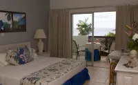 Tropical Sunset Beach Apartment Hotel Отели в г. 