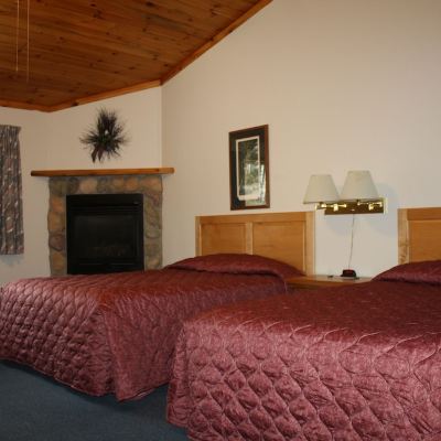 Standard Room, 2 Queen Beds, Fireplace