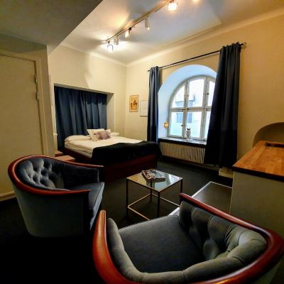 Double Room (Private Wc/Shared Shower)