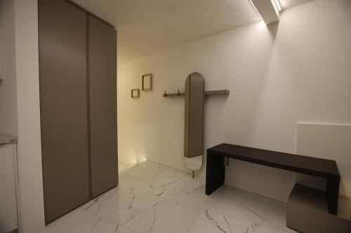 Taleda Apartments - Modern Apartments & Self Checkin in the Old Town One-Bedroom Apartment