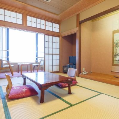 Japanese-Style Room With 10 Tatami Mats [Japanese Room] [Non-Smoking] [Mountain View] [Nightlife View] 小布施温泉あけびの湯 クーポン