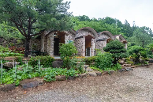 Gwangyang Sukhee's Hwangto Pension