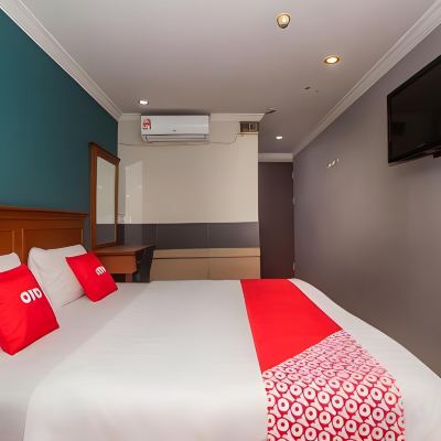 Bilik Deluxe King Kupon River Park Hotel