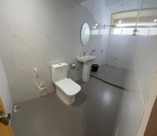 带山景的双人间