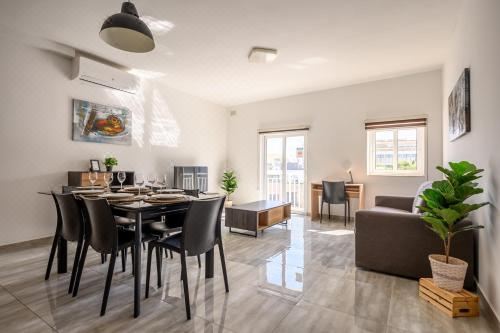 双人房（带公共浴室）