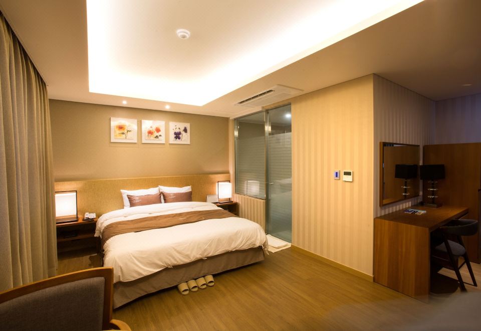 Dong Gyeong HotelSuite A
