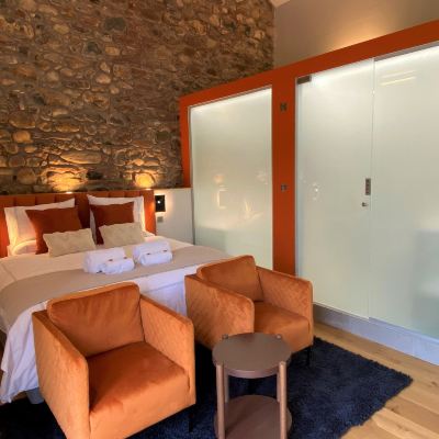Luxury Suite, Ensuite ("Cairn") 1692 Wasdale Promo Code