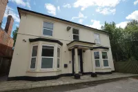 Arbourfield Lodge Hotels in 