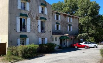 HUMAN HOTEL RESIDENCE ex esparrus - Housity
