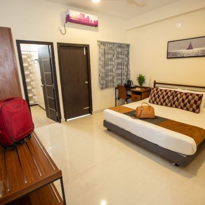 Basic Room Purple Cloud Urban Promo Code