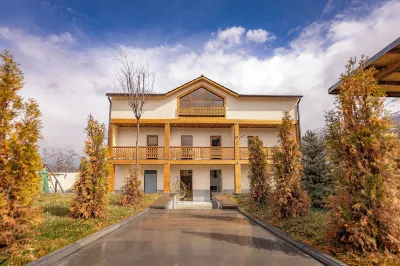 Taniqinn Dilijan Hotel Отели в г. 