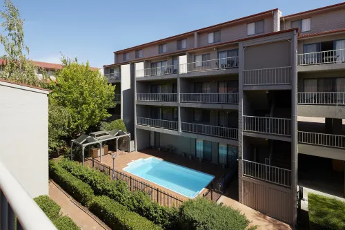 Pinnacle Apartments