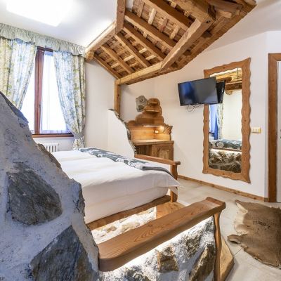 Family Quadruple Room with Balcony Hotel Arcangelo Promo Code