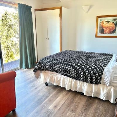 One-Bedroom Chalet The Black Sparrow Promo Code