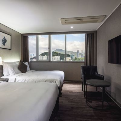 Deluxe Twin, City View(Weekday Happy-Hour For 2) 켄트호텔 광안리 by 켄싱턴 쿠폰