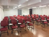 Colle Tourist Hotel Luxo