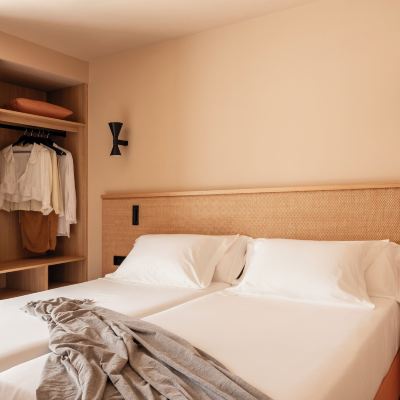 Superior One-Bedroom Suite With Pool View Inturotel Esmeralda Park Promo Code