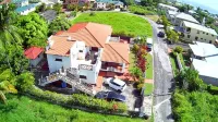 Free Loaner car….Barbados Charming 3-Bedroom with AC, WiFi in ST James. Hotels in 