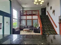 River Hill Inn & Suites