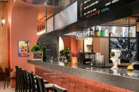 Moxy Verona