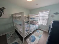 Pelican's Loft: Steps from the Beach Access