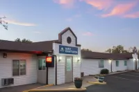 Days Inn by Wyndham Jamestown