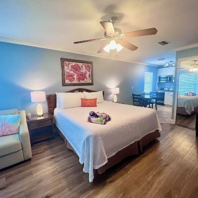 Room, 1 King Bed (Specialty Sundeck Room) Tropical Beach Resorts - Sarasota Promo Code
