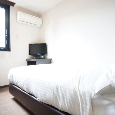 1 Double Bed (140cm), Smoking, City View
