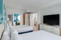 DoubleTree Suites by Hilton Naples