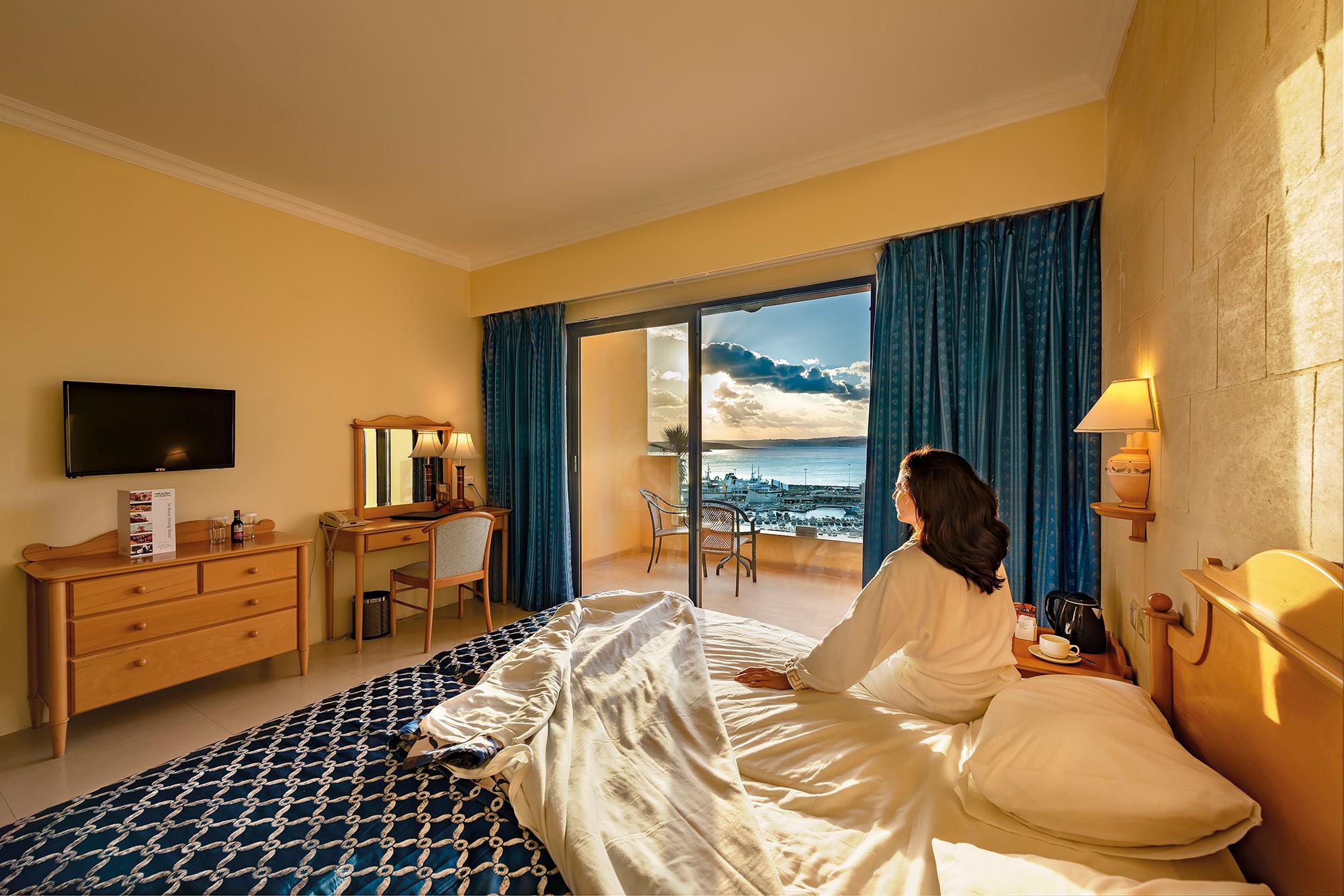 Grand Hotel Gozo海景标准房