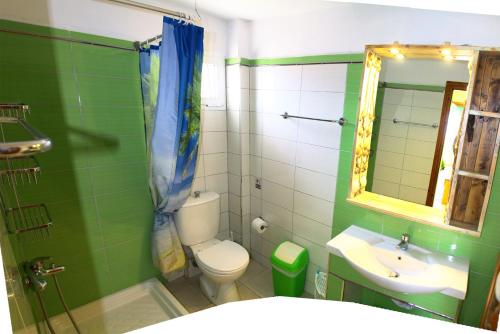 一室公寓（2位成人+2位小童）