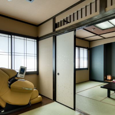 Japanese Style Room with No Bathtub