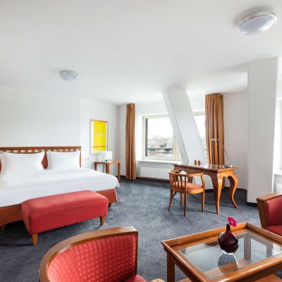 Deluxe King Room With Kitchen Lindner Hotel & Residence Main Plaza Promo Code
