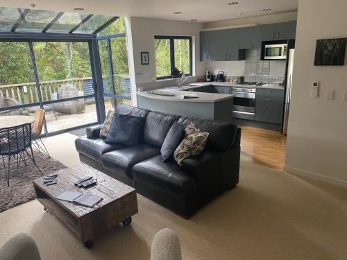 Love Punakaiki Luxury Couples Retreat Limited Deluxe Apartment