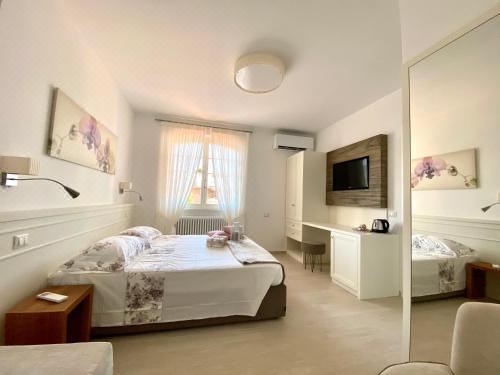 高级豪华双人间或双床房