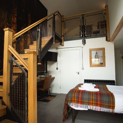 Family Studio The Tens at Owen House Farm Promo Code