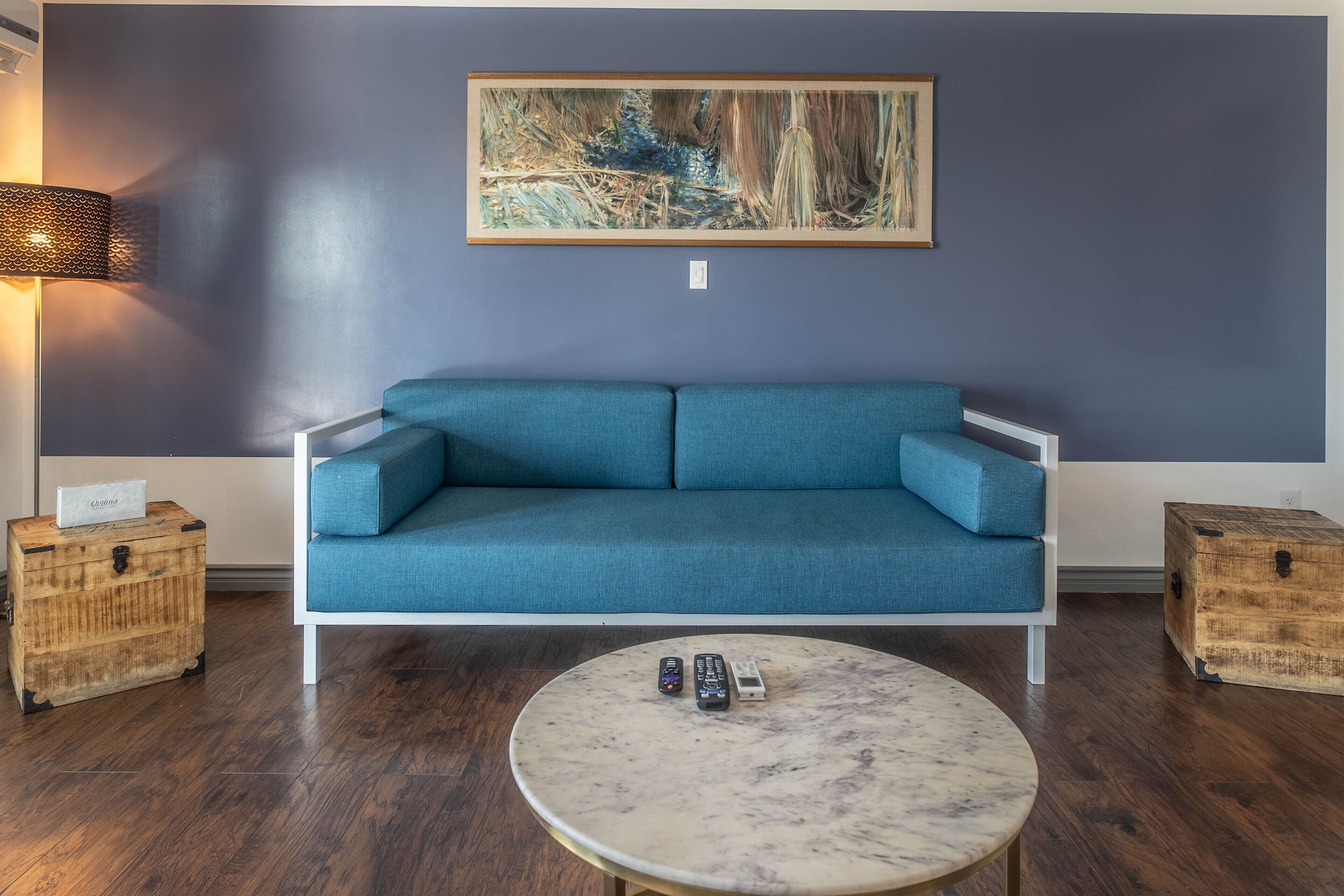 套房， 1 张特大床， 简易厨房， 山景