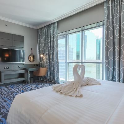 Deluxe King Room Edge Creekside Hotel Promo Code