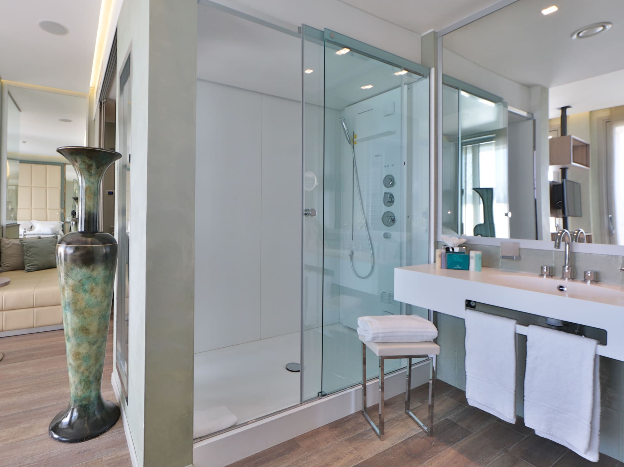 Ville Sull'Arno初级房间，热水浴缸，河景（私人健康度假村）