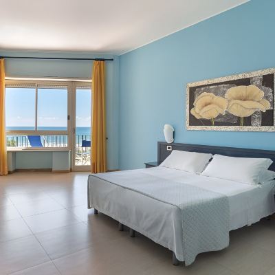 Junior Suite with Sea View Hotel Serapo Promo Code