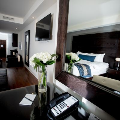 Deluxe King Room with Steam Shower Sterling Inn & Spa Promo Code