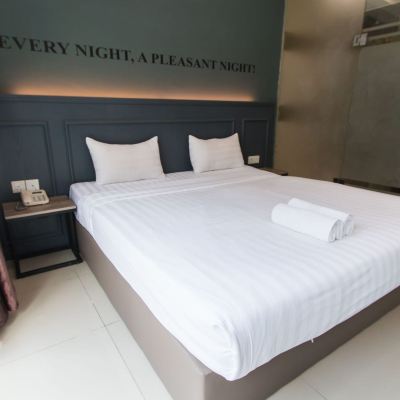 豪華特大床房 普崇公主城99酒店優惠